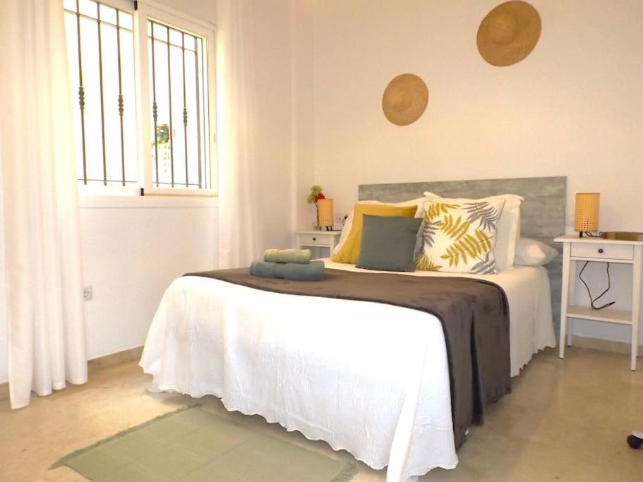 Apartamento Suite Centrico B Малага Экстерьер фото